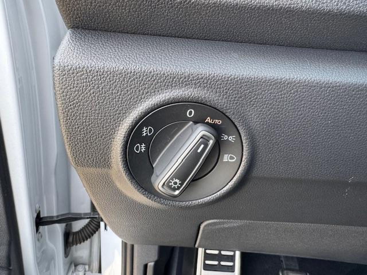 Volkswagen T-Roc Active 1.0 l TSI - Samsaru's Car Outlet