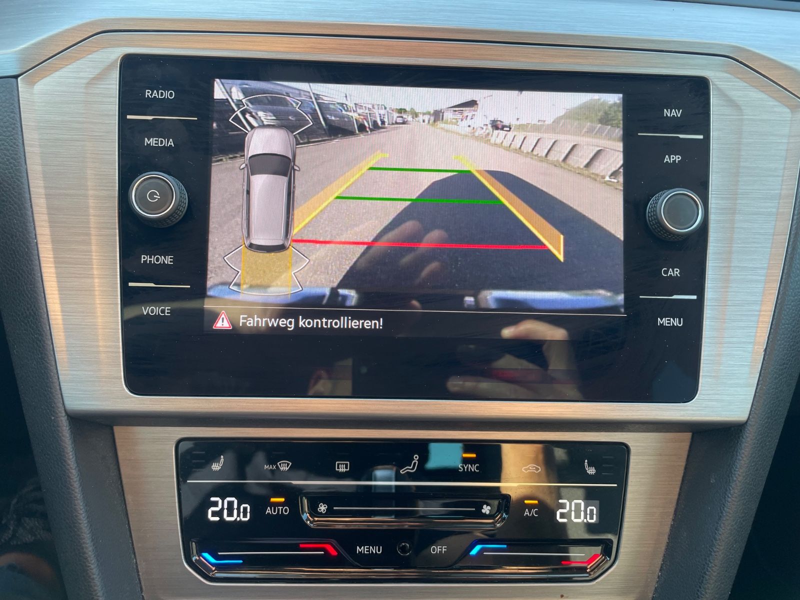 Volkswagen Passat Variant - Samsaru's Car Outlet