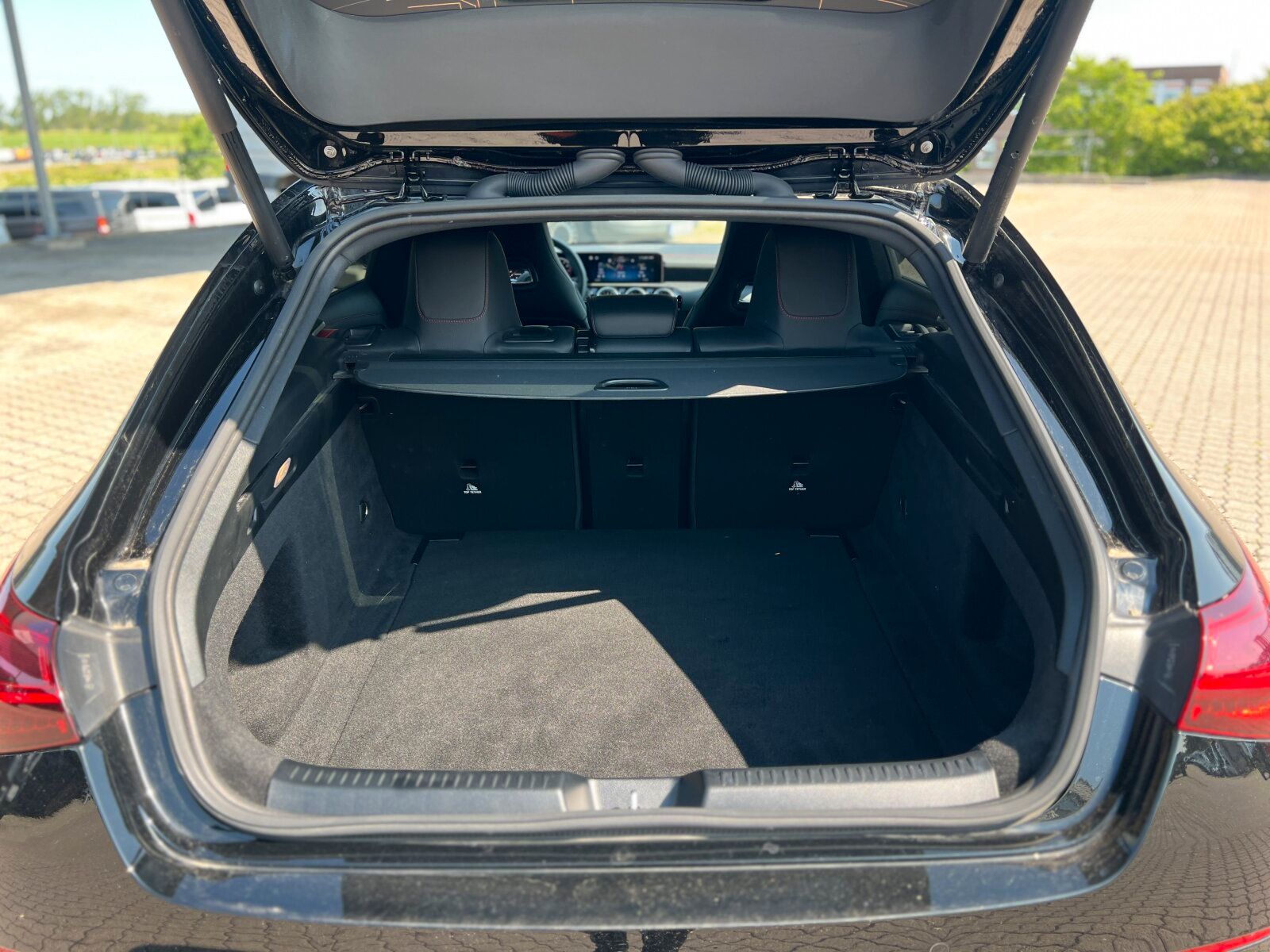 Mercedes-Benz Mercedes-AMG CLA 35 4M SB - Samsaru's Car Outlet