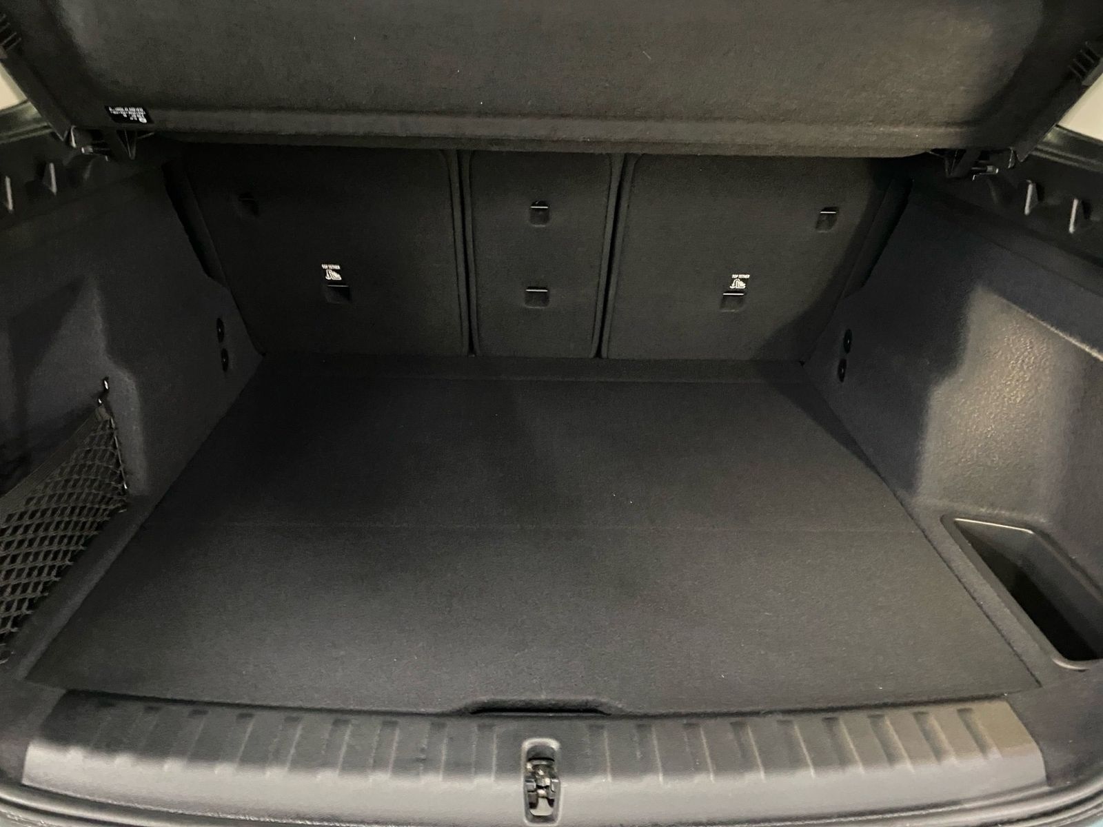 BMW X1 xDrive20d - Samsaru's Car Outlet
