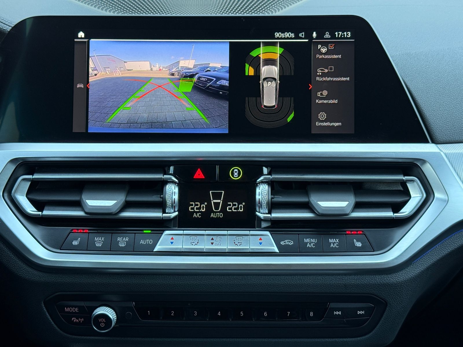 BMW 320 d xDrive LUXURY - Samsaru's Car Outlet