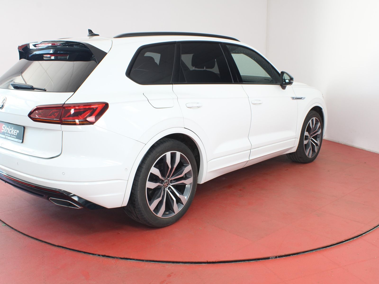 Volkswagen Touareg R-Line Black Style 3.0TDI 582,-ohne Anza