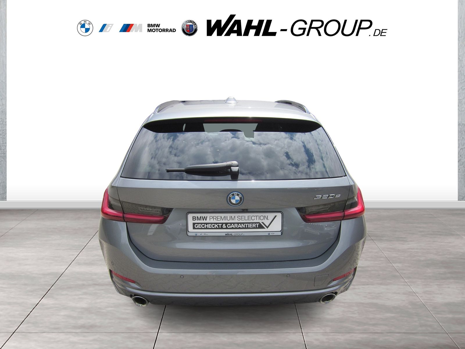 BMW 320e Touring LC Plus - Samsaru's Car Outlet