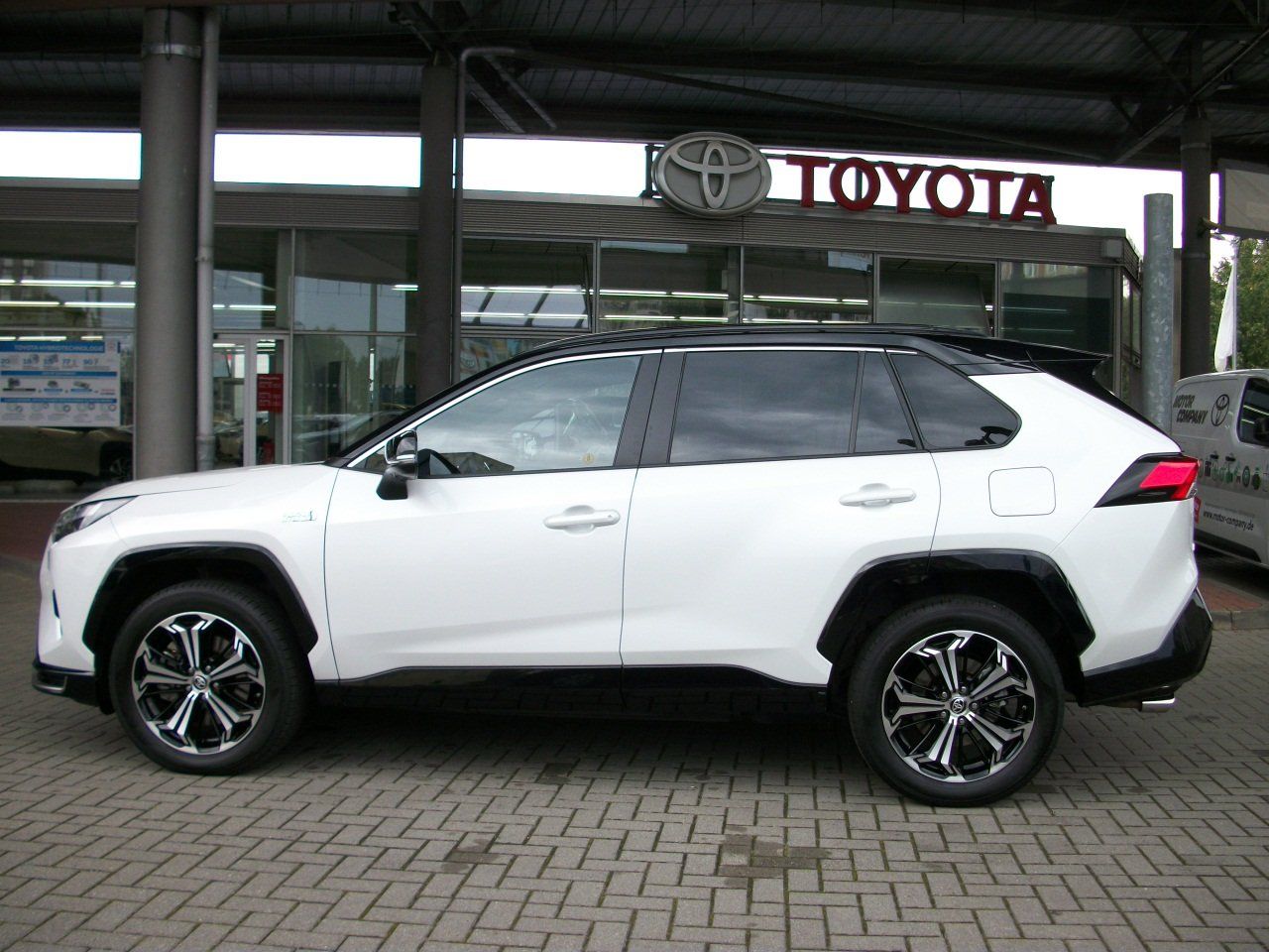 Toyota RAV 4 2,5-l Plug-In 4x4 Style