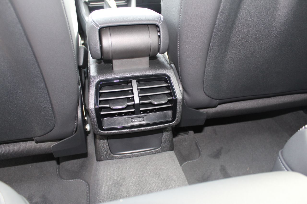 Audi Q3 S line 40 TFSI quattro S tronic - Samsaru's Car Outlet
