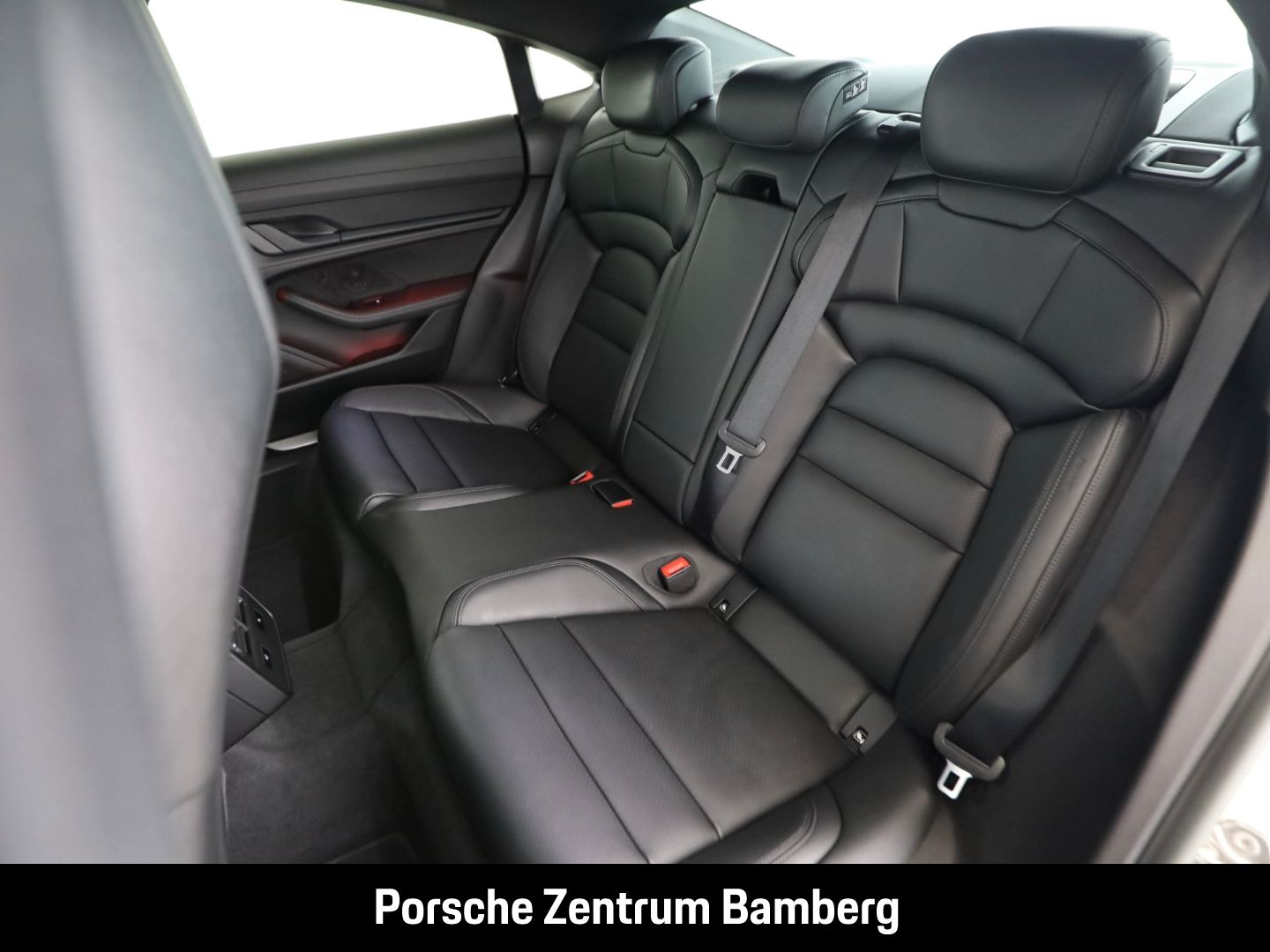 Porsche Taycan 4S/ Vollleder/ Performance Batterie/ 18-W