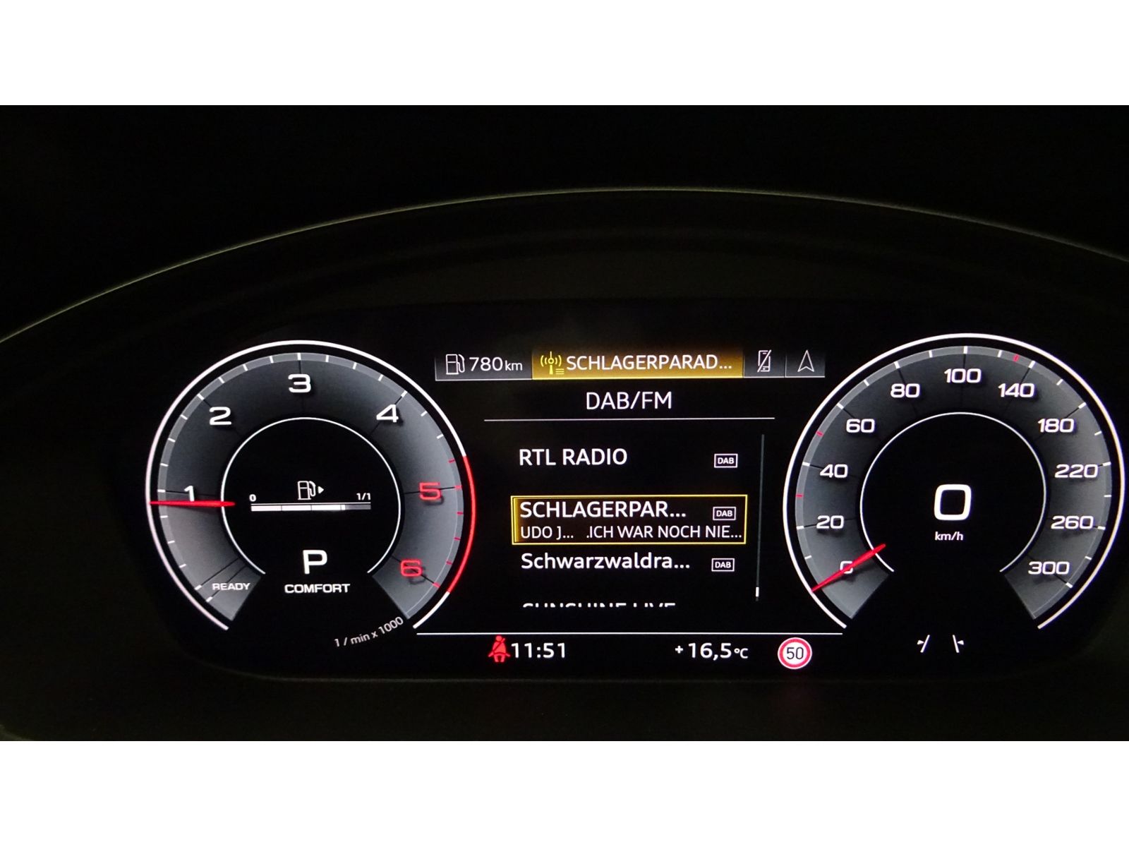 Audi Q5  40 2.0 TDI quattro S line  AHK, KLIMA, NAVI,