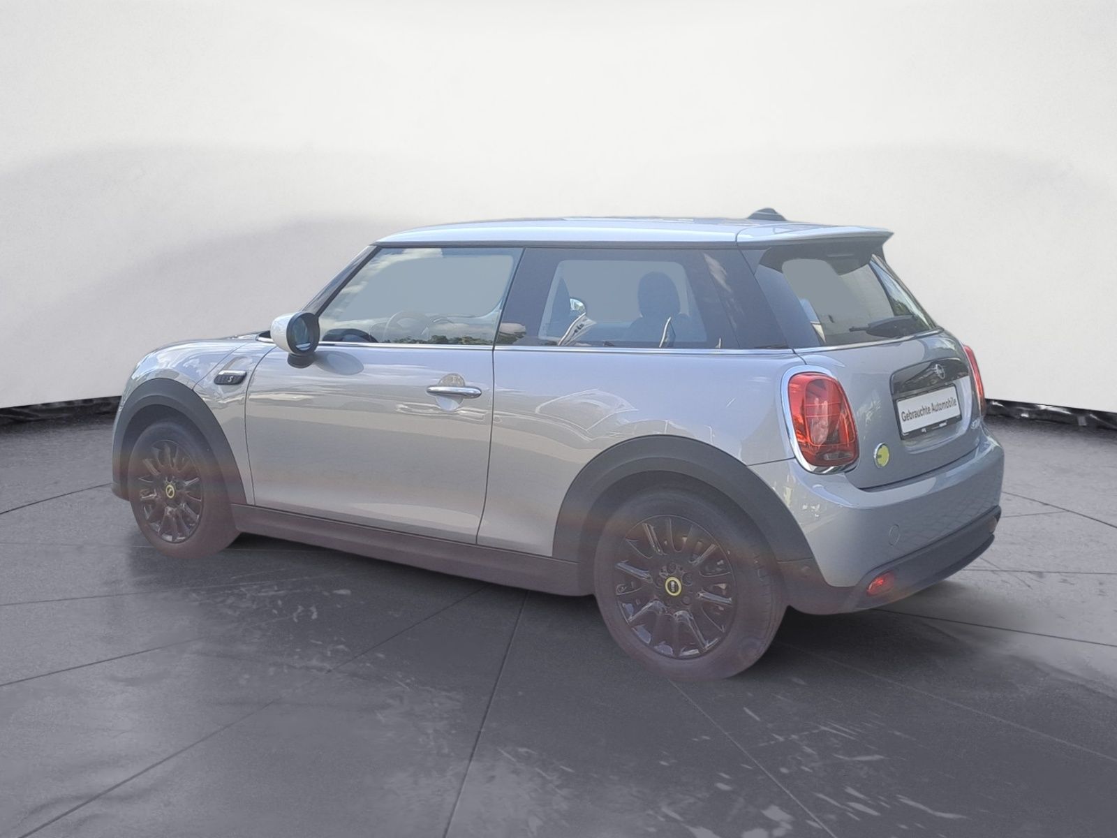 MINI Cooper SE Classic - Samsaru's Car Outlet