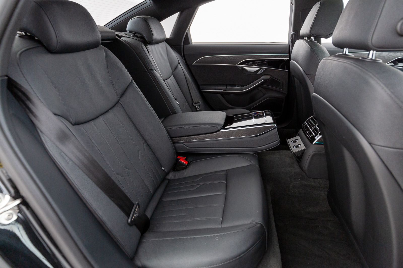 Audi A8 50 TDI quattro tiptr. - Samsaru's Car Outlet