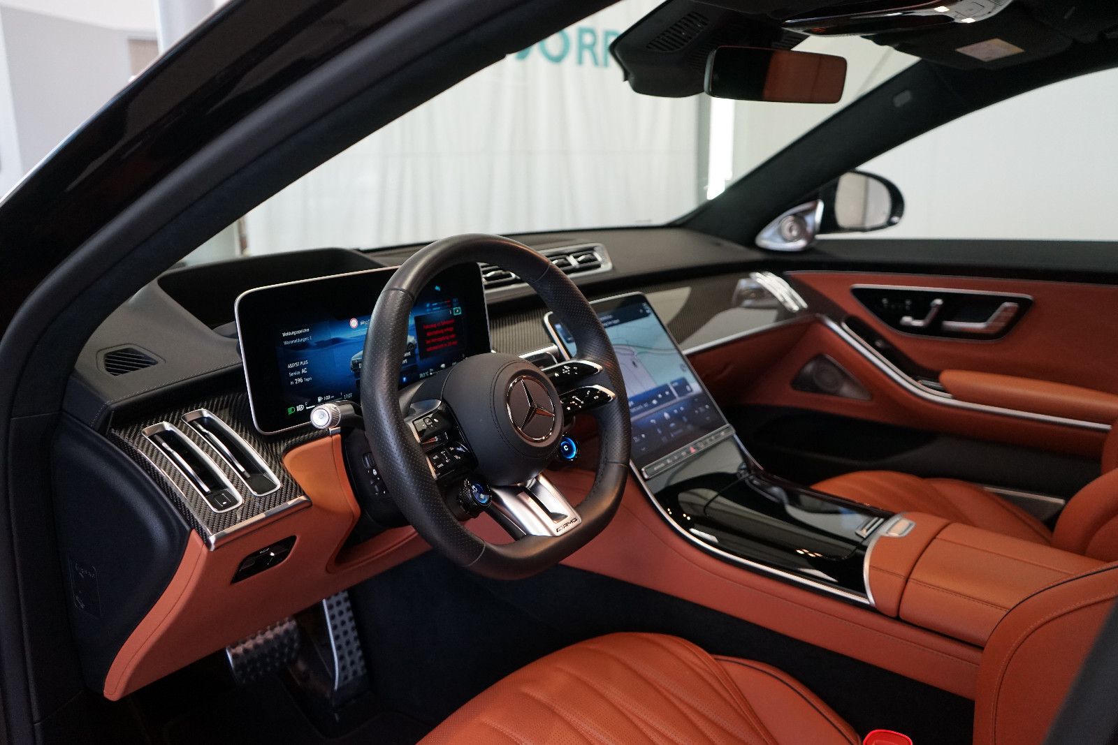 Mercedes-Benz S 63 AMG E-Performance 4M+ L Massage+TV+Panorama