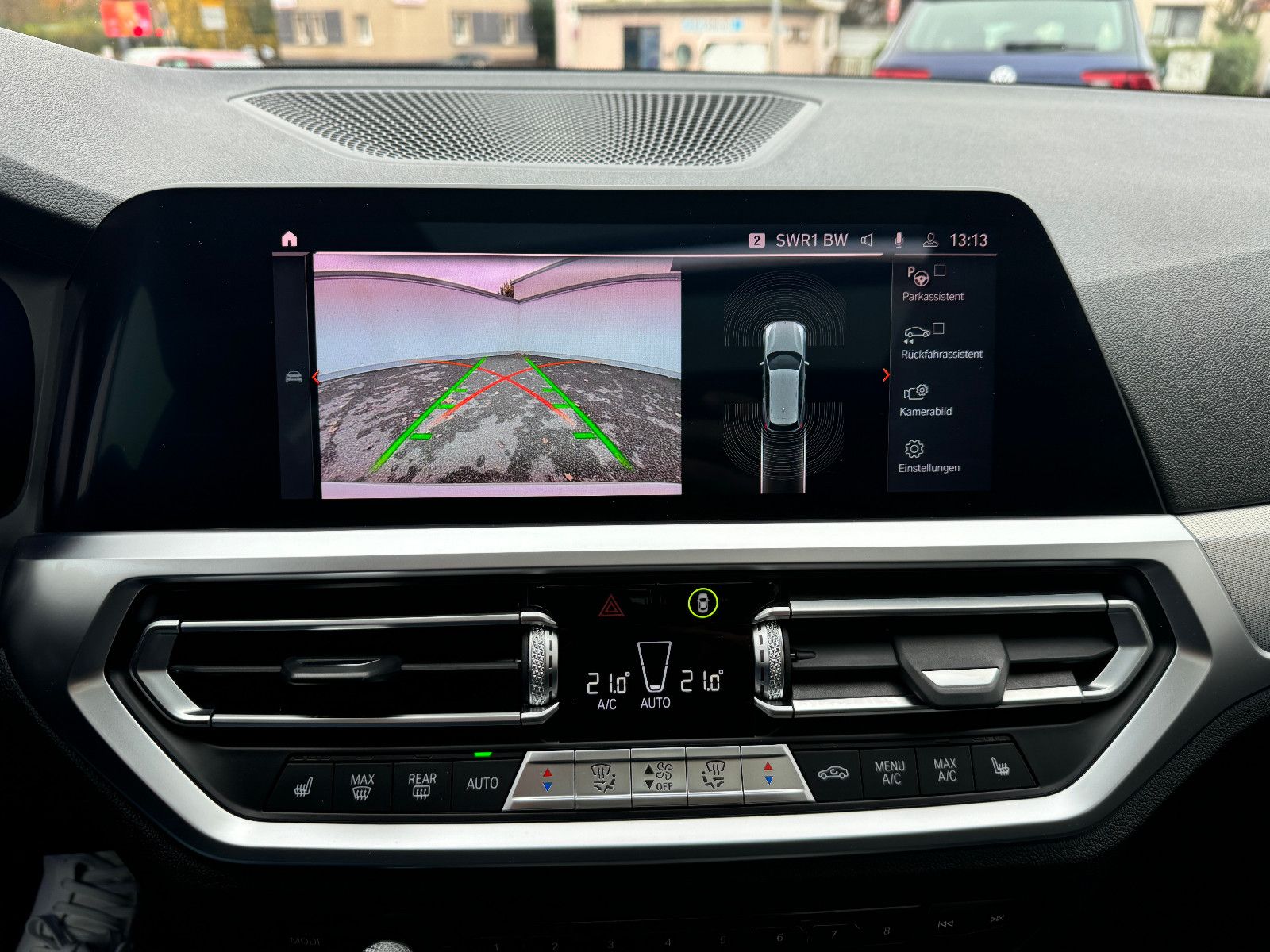 BMW 330 i xDrive Aut. - Samsaru's Car Outlet