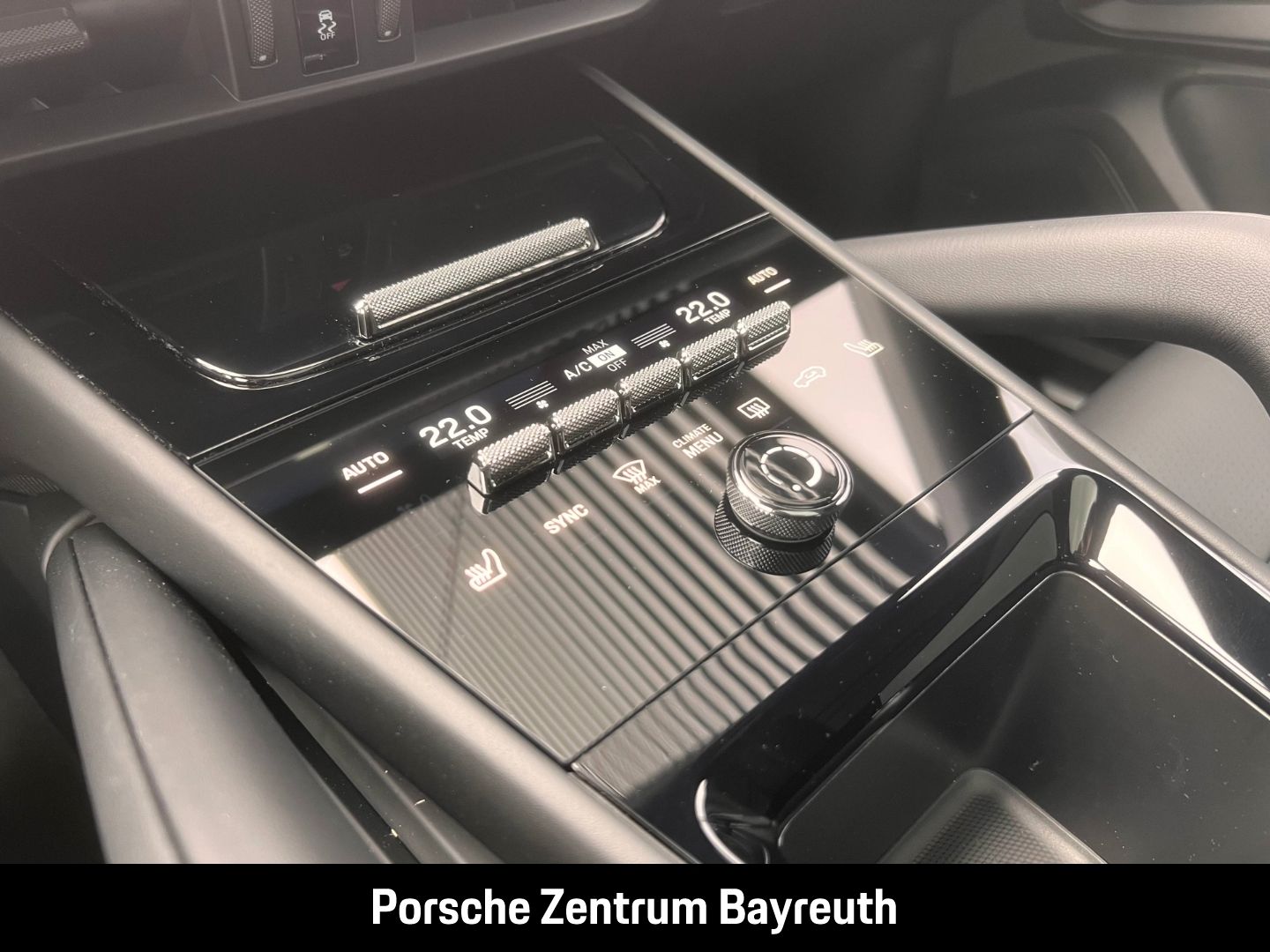 Porsche Cayenne E-Hybrid Coupe *AHV*HD-MATRIX*INNO*BOSE*