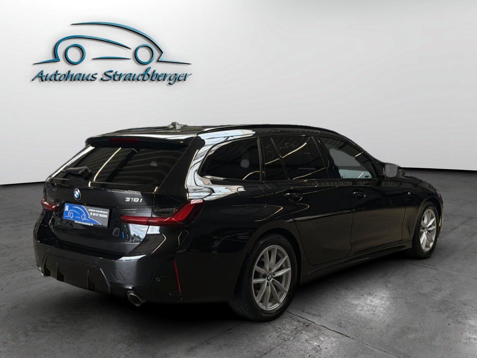 BMW 318i Touring M Sport HUD AHK PANO 360° KZU QI