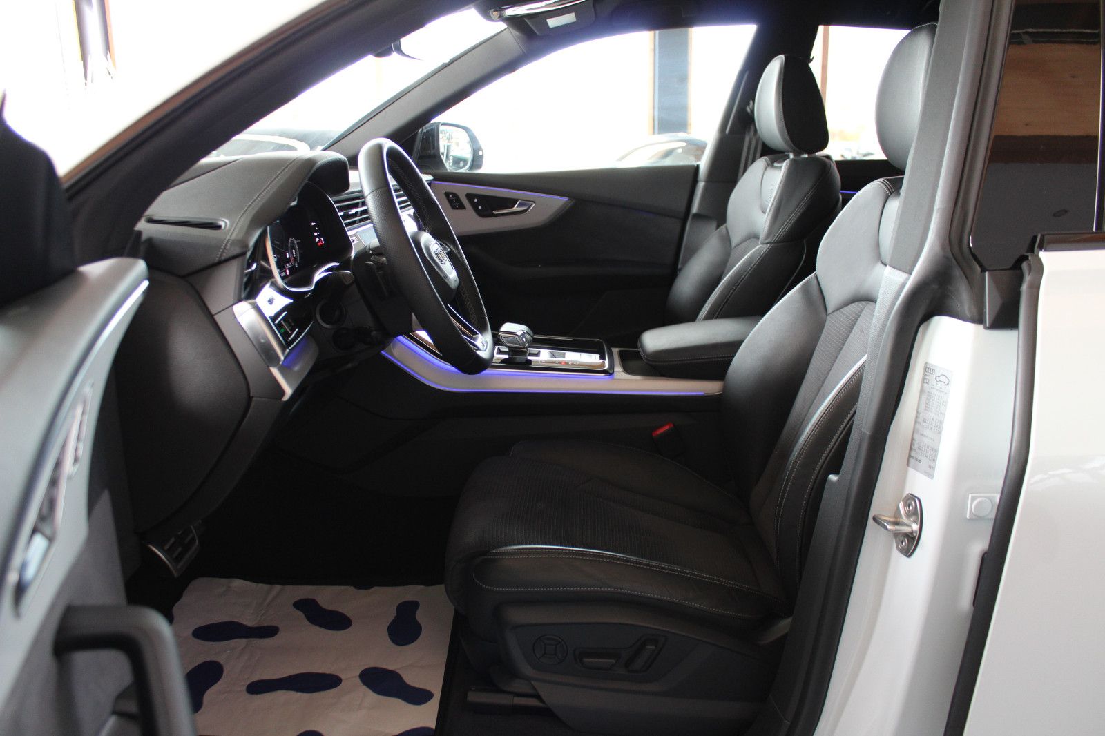 Audi Q8 50 TDI S tronic quattro S line sport