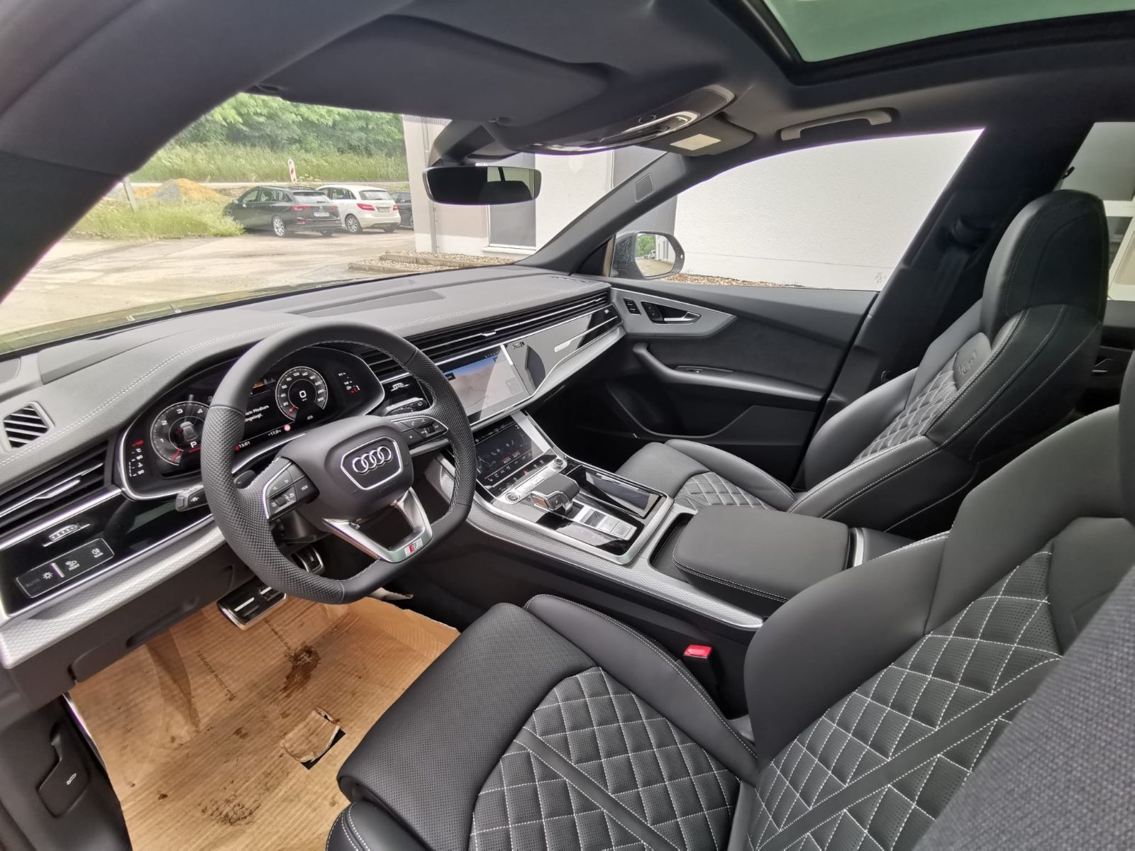 Audi Q8 50TDI S Line - Samsaru's Car Outlet