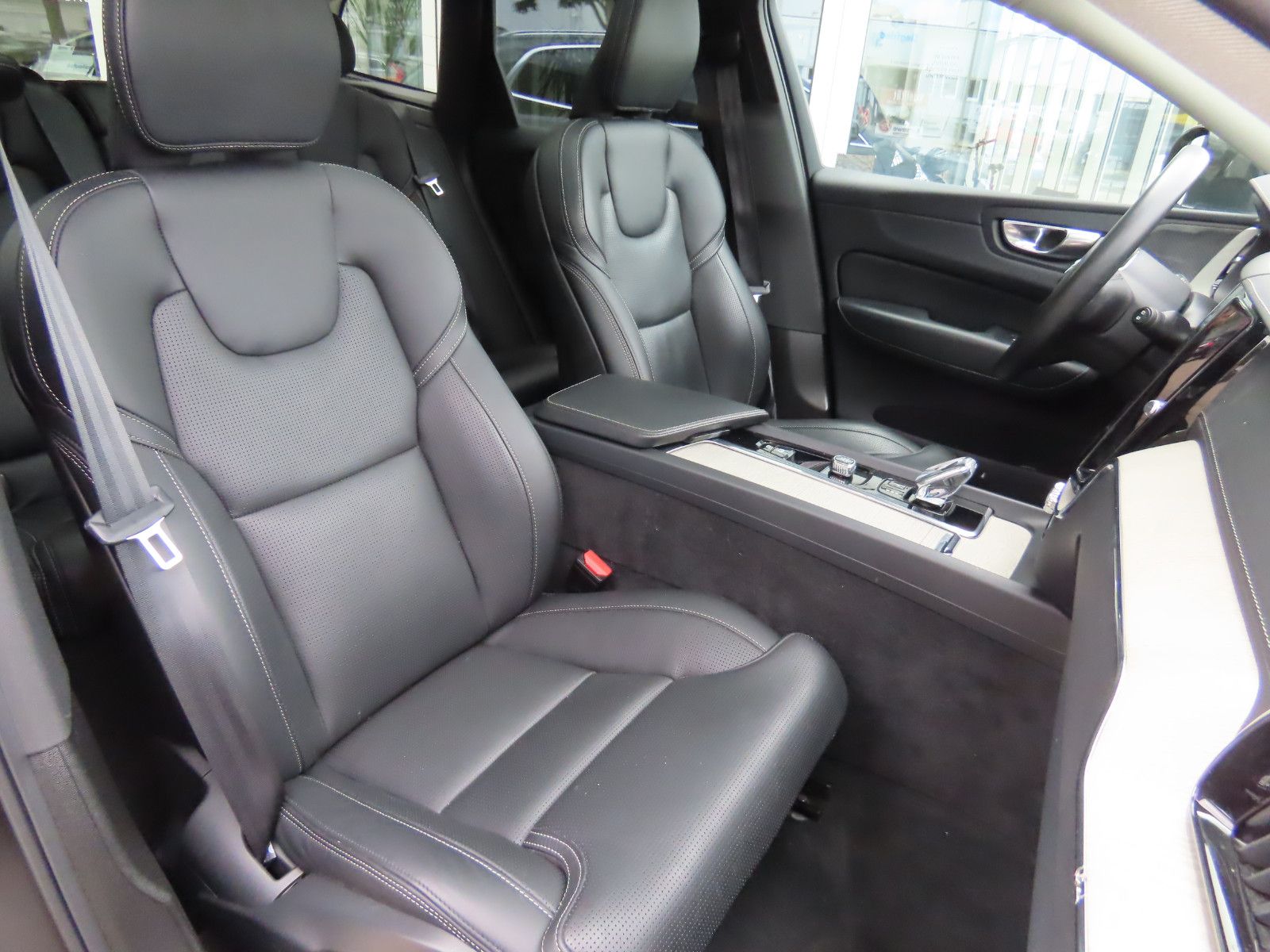 Volvo XC60 Inscription Recharge Plug-In Hybrid AWD