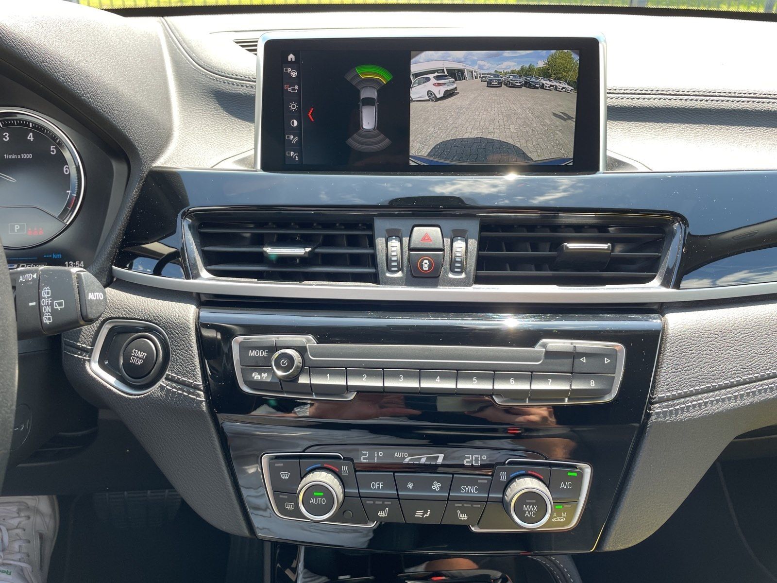 BMW X1 xDrive25e Sport Line - Samsaru's Car Outlet