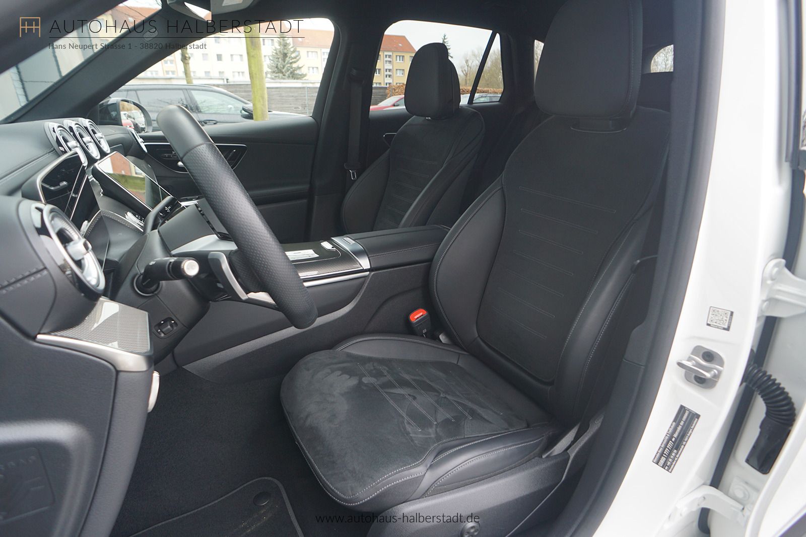 Mercedes-Benz GLC 300 d 4Matic AMG-Night-Premium/D-Light/360