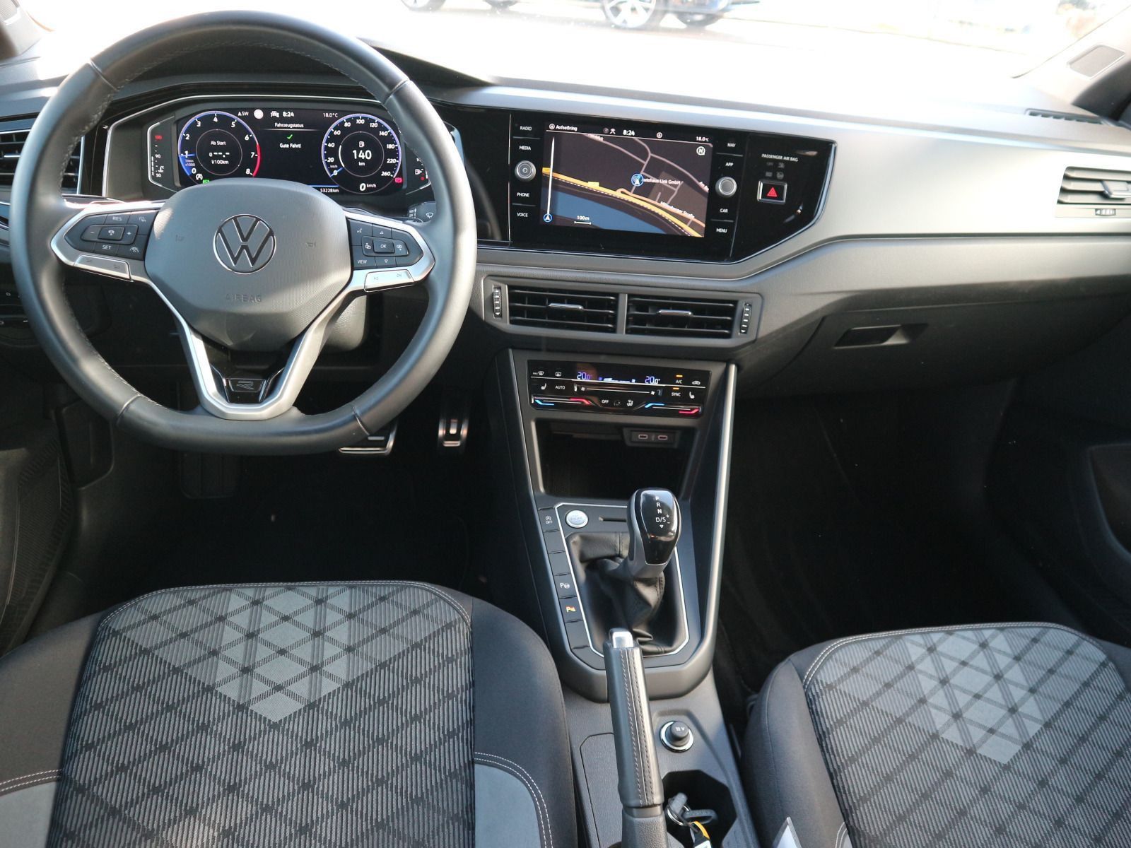 Volkswagen Taigo R-Line 1.5 TSI DSG - Samsaru's Car Outlet