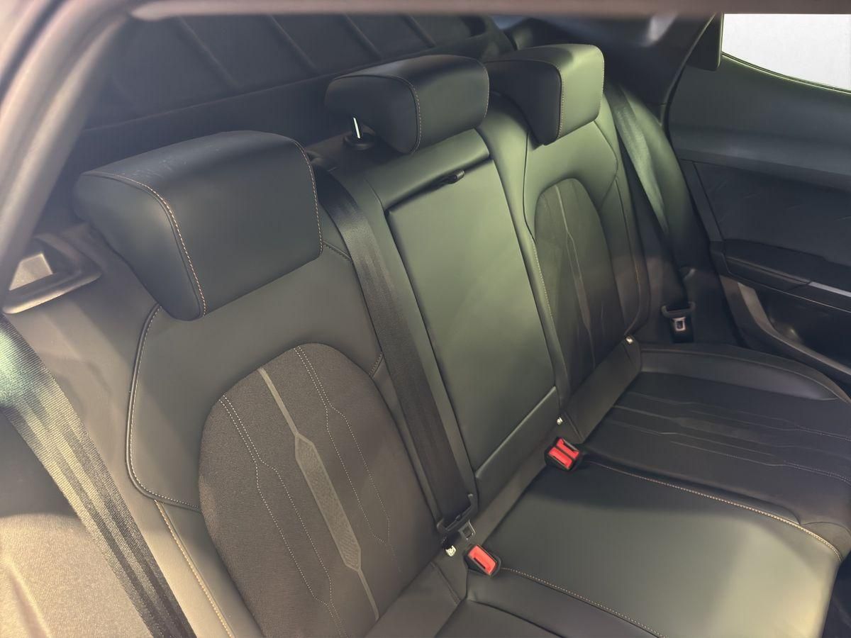 Cupra Formentor VZ 2.0 TSI 4Drive 310PS Navi AHK LED B