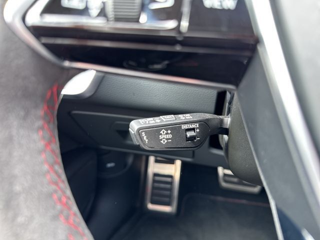 Audi RS 6 Avant performance AHK/StHz/Laser/Pano/B&O/2