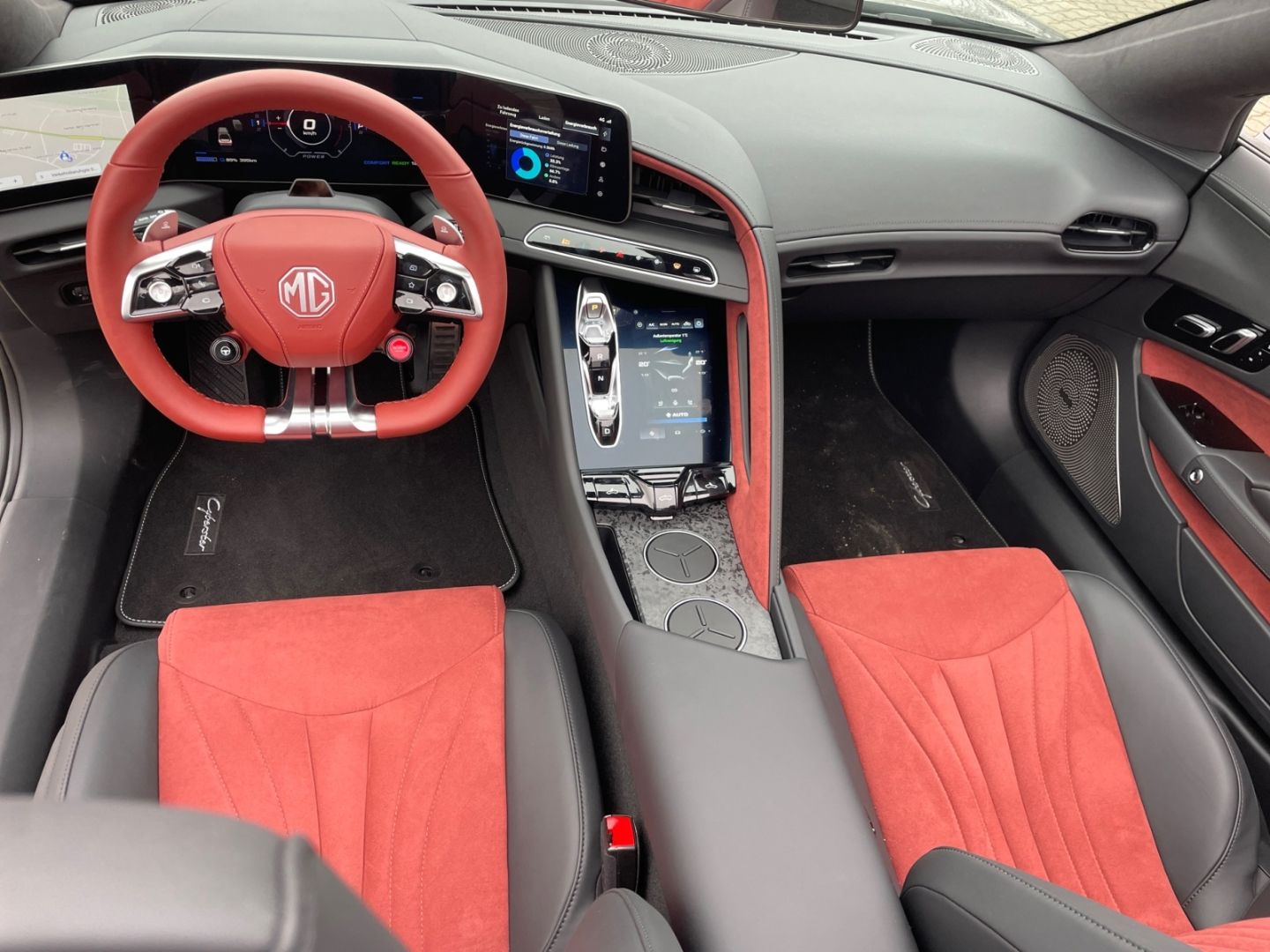 MG Cyberster LED / Leder / Navi / el. Scherentüren