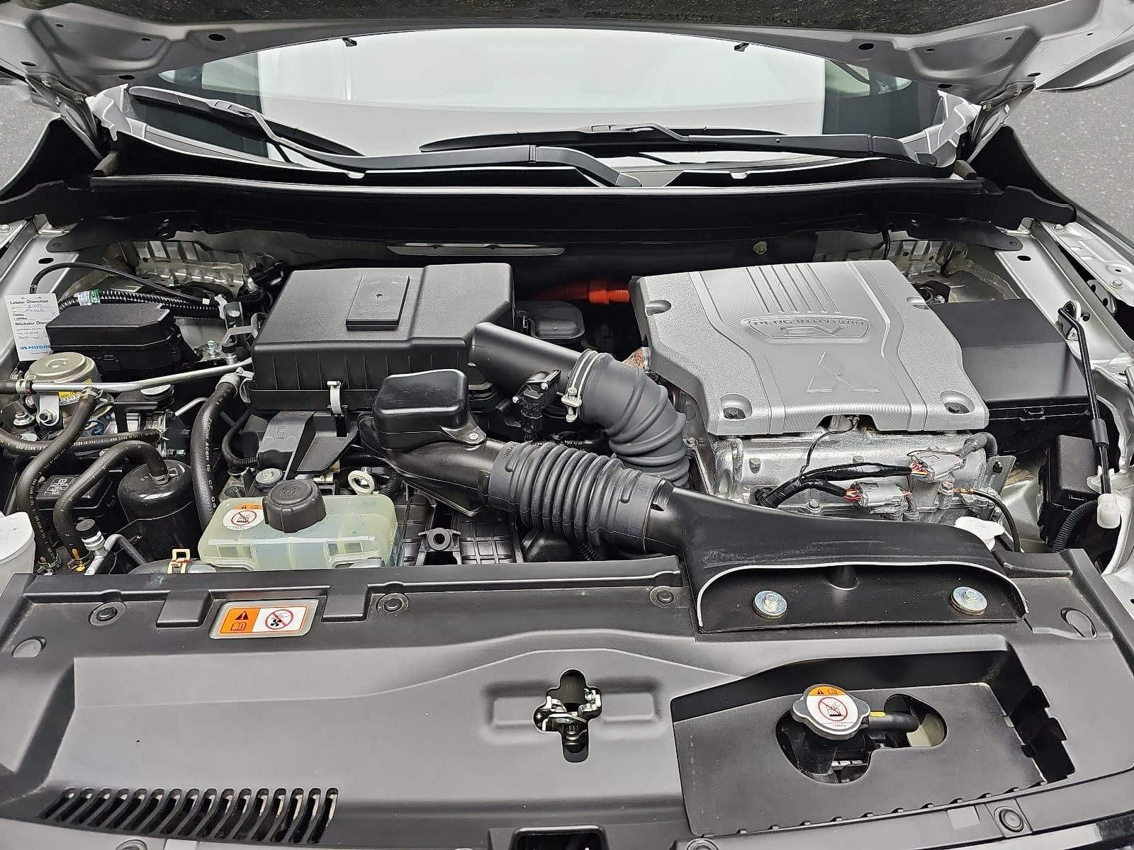 Mitsubishi ECLIPSE CROSS 2.4 MIVEC PHEV CVT SELECT NAVI LED