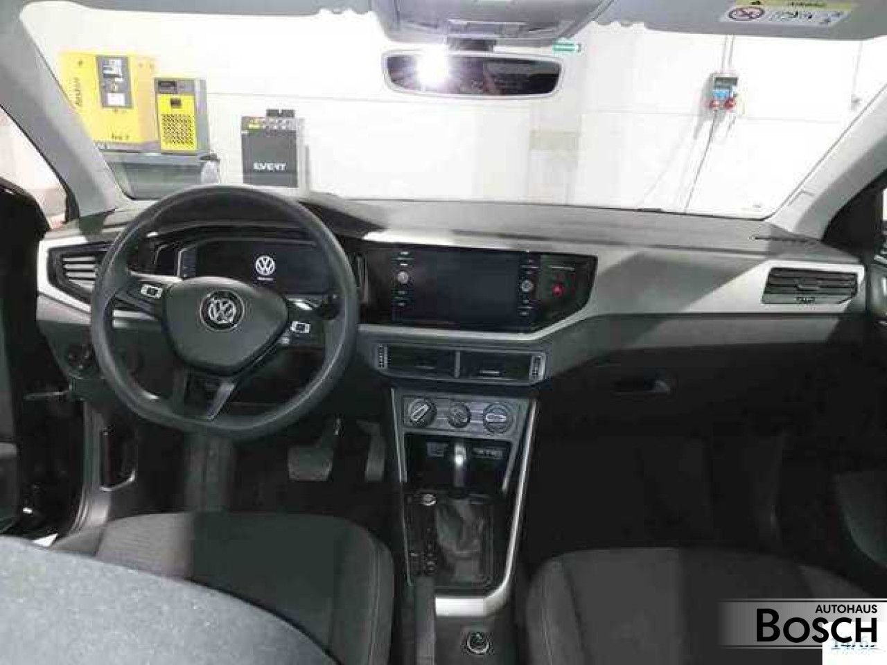 Volkswagen Polo 1.0 TSI Comfortline DSG - Samsaru's Car Outlet