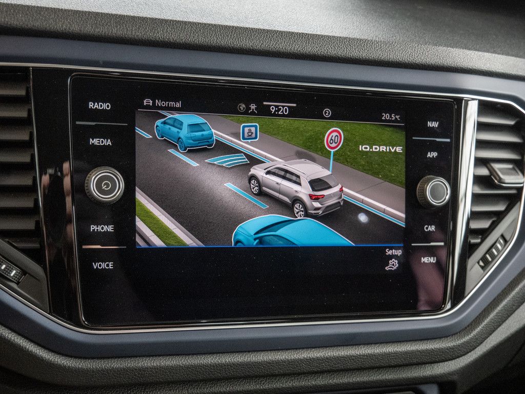 Volkswagen T-Roc 1.5 TSI DSG Style - Samsaru's Car Outlet