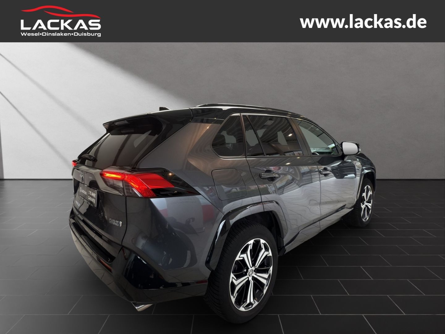 Toyota RAV 4 Plug-in Hybrid 4x4 - Samsaru's Car Outlet