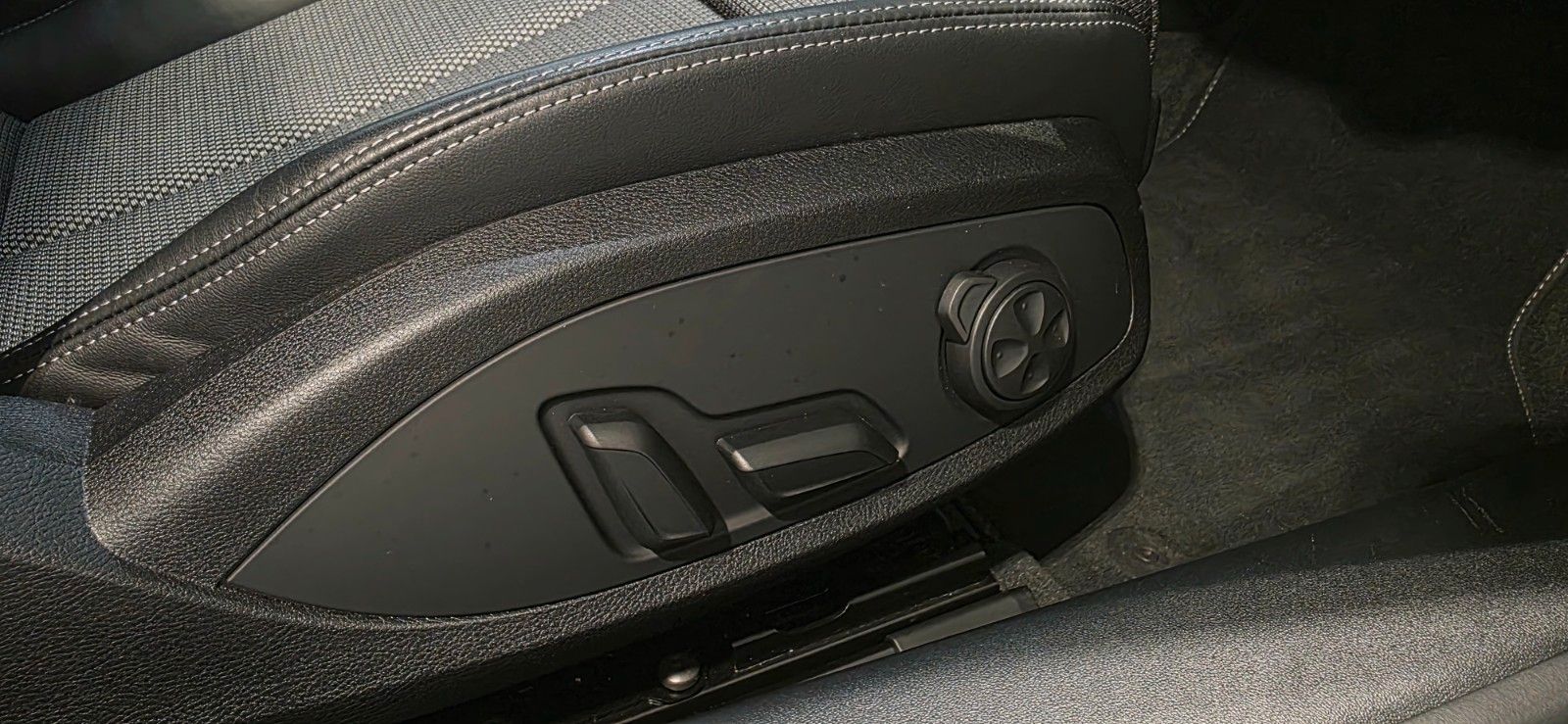 Audi TT Coupe 45 TFSI quattro +B&O+Vurtual+Carbon+LED