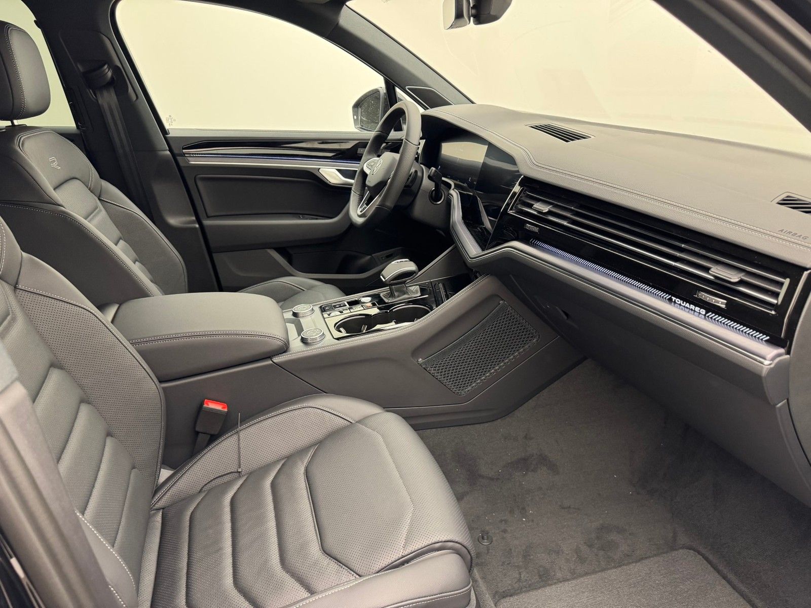 Volkswagen Touareg TDI Autom. 4M R-Line BlackPano22Komfort