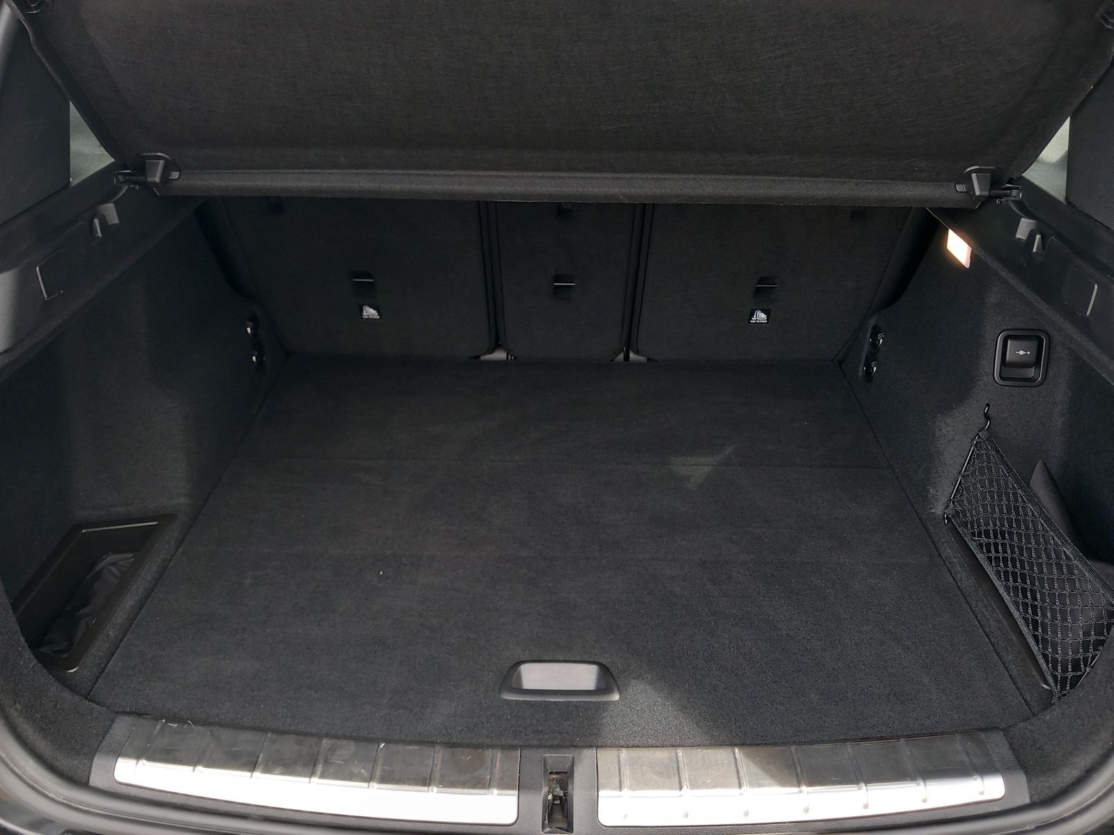 BMW X1 xDrive20i Aut MSport - Samsaru's Car Outlet