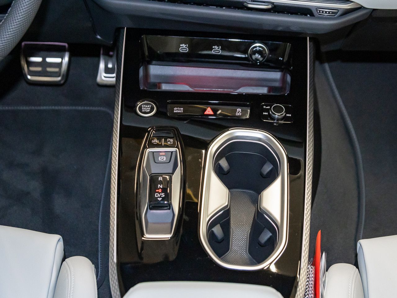 Audi A6 Avant TDI quattro 150 kW S tronic S line