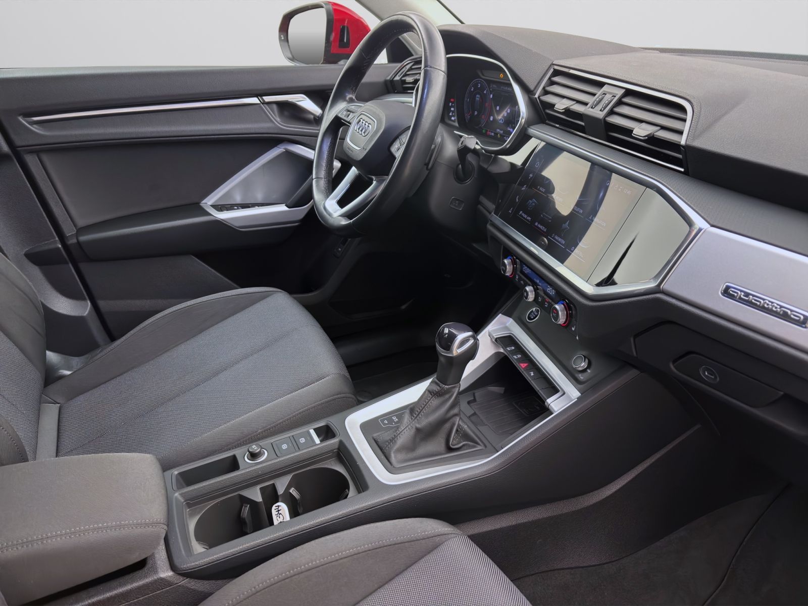 Audi Q3 40 TDI Q PDC AHK KAMERA NAVI eKLAPPE