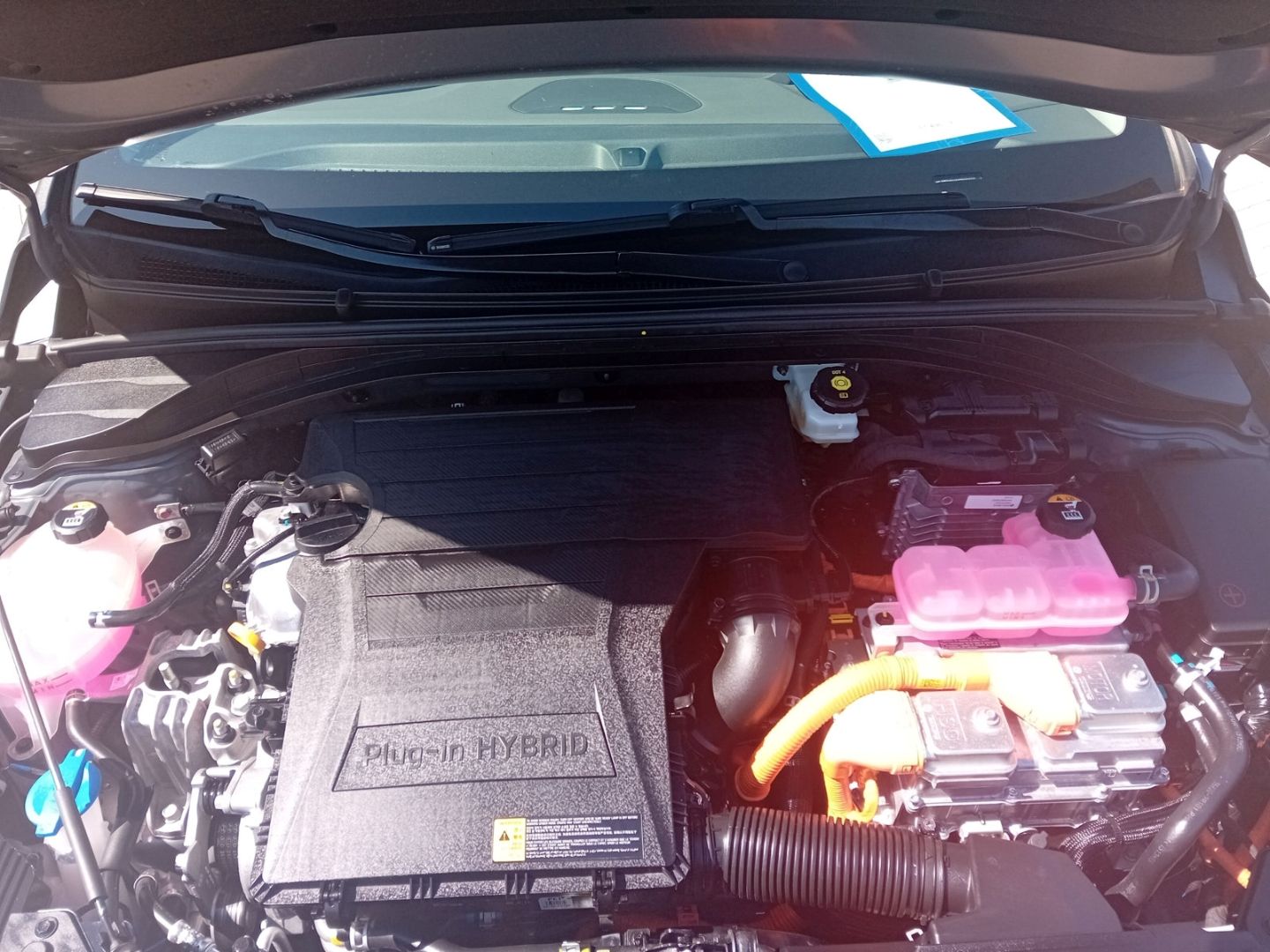 Hyundai IONIQ Plug In Hybrid PHEV Trend - Samsaru's Car Outlet