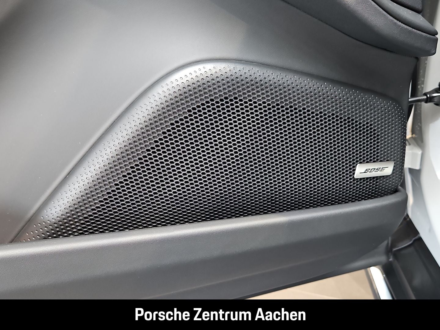 Porsche Panamera 4 E-Hybrid HA-Lenkung HeadUp Sportabgas