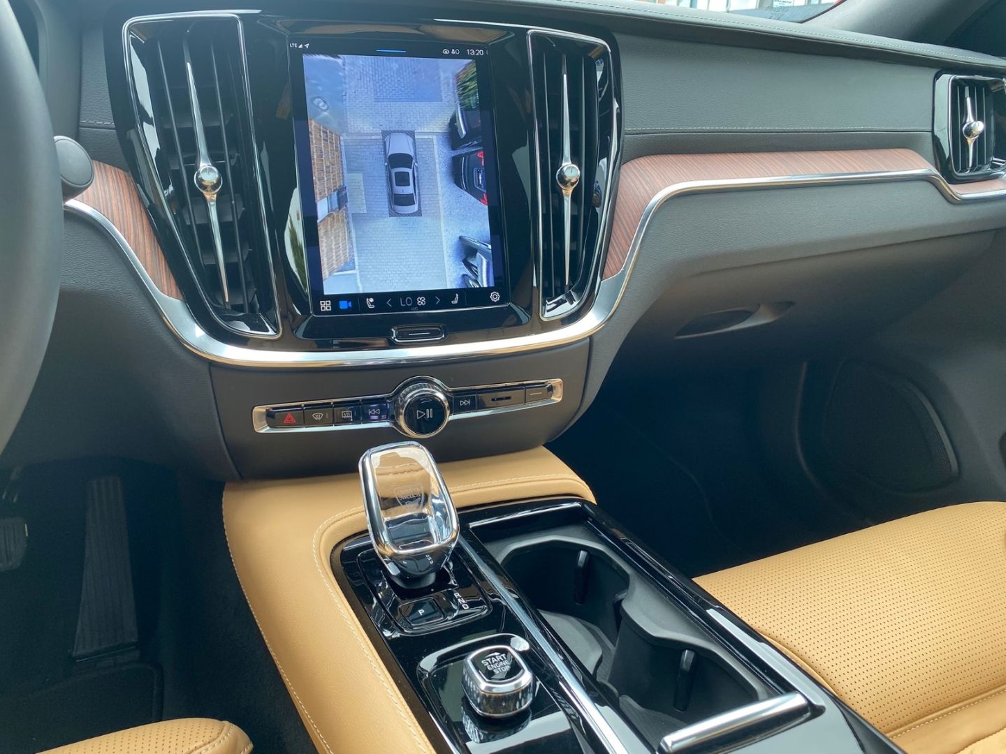 Volvo S60 T8 Ultimate Dark Plug-In Hybrid AWD 360 Bowe