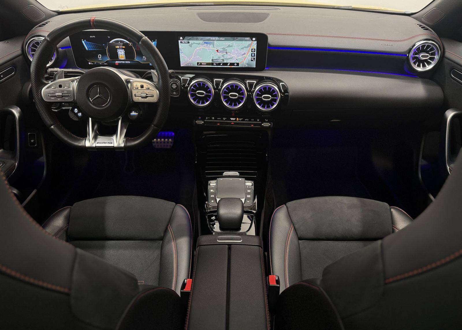 Mercedes-Benz CLA 35 AMG 4M Coupé - Samsaru's Car Outlet