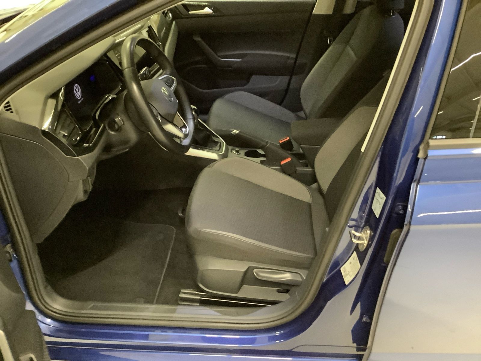 Volkswagen Taigo Life 1.0 TSI - Samsaru's Car Outlet