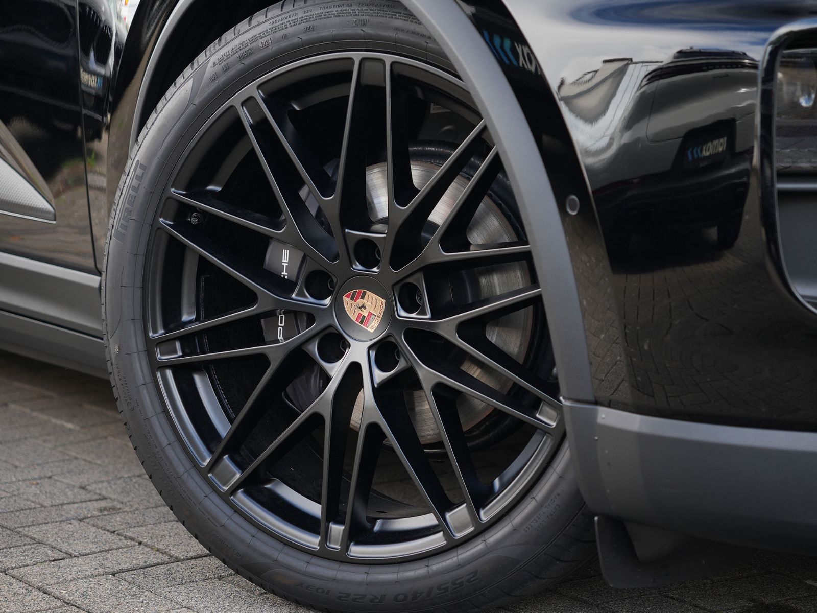 Porsche Macan 4 ACC-LUFTF.-PANO-BOSE-22"RS-LEDER KREIDE