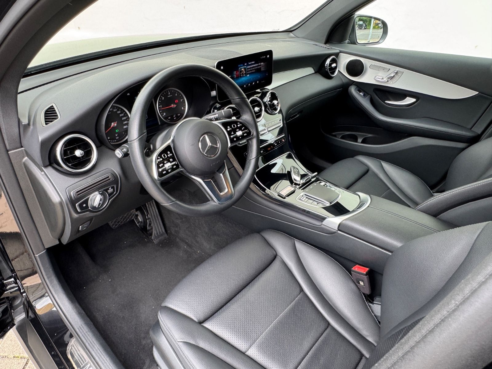 Mercedes-Benz GLC 300 d 4-Matic Business - Samsaru's Car Outlet