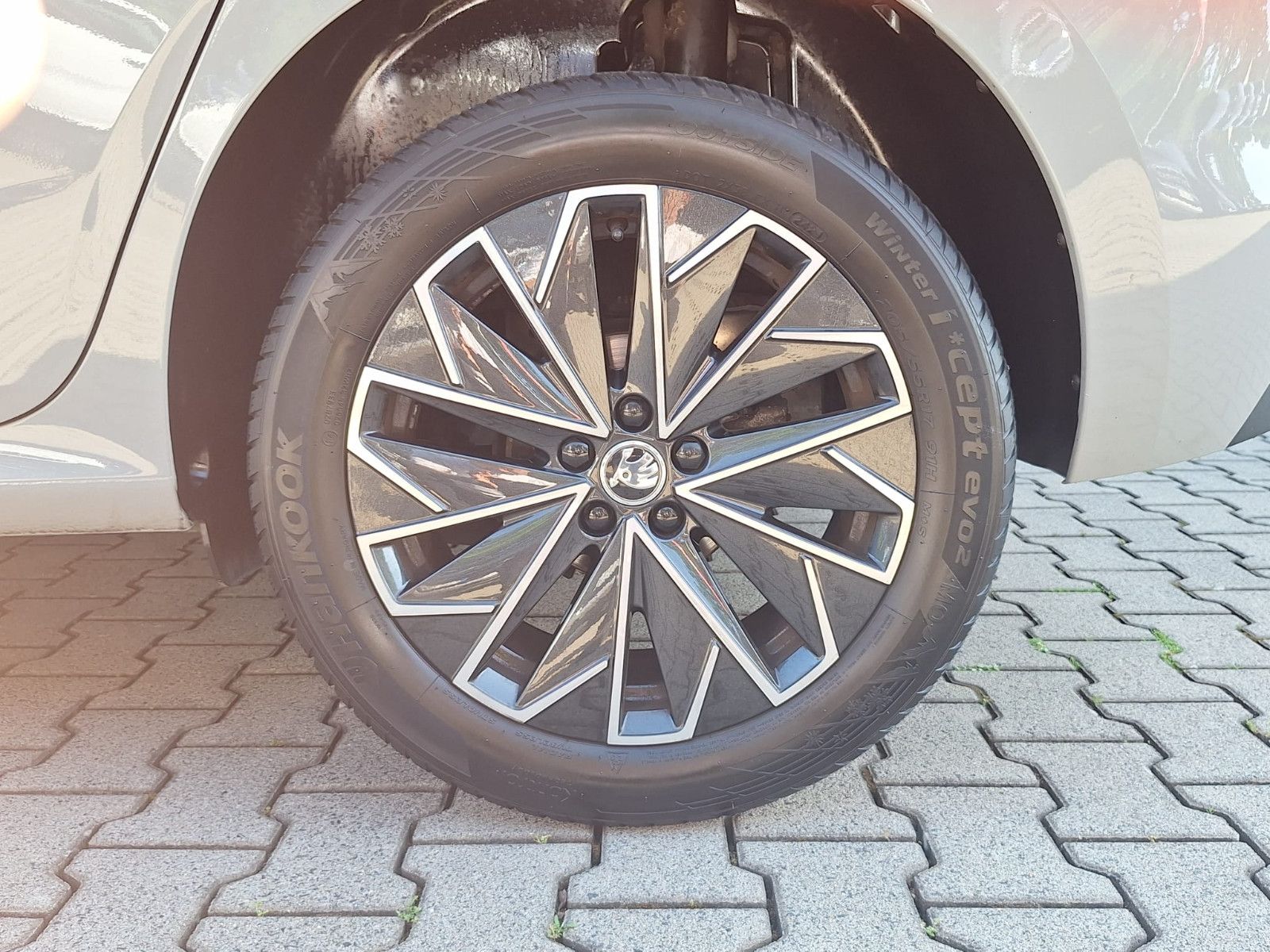 Skoda Kamiq 1.5 TSI ACT Style - Samsaru's Car Outlet