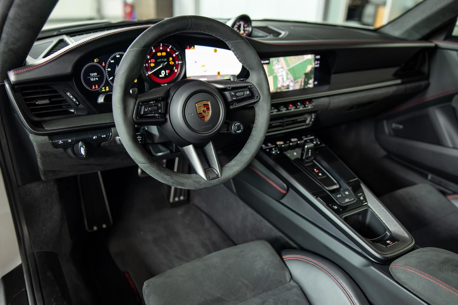 Porsche 911 Carrera 4 GTS Coupe PDLS+ BOSE PANO AERO-KIT