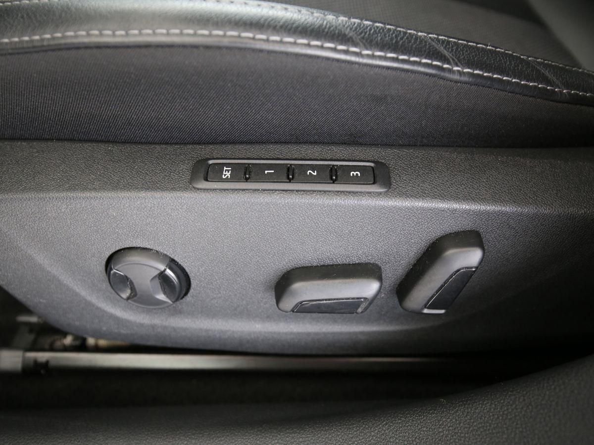 Skoda Octavia Combi Style iV - Samsaru's Car Outlet