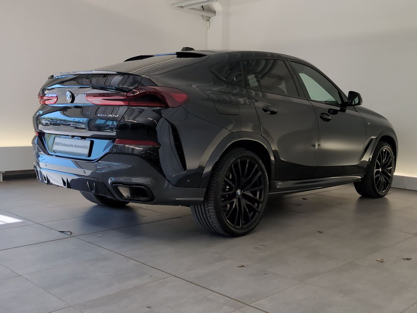 BMW X6 xDrive30d M Sport Pro Navi/LED/AHK/360°/HuD N