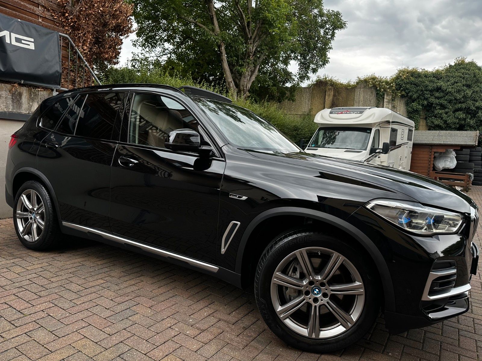 BMW X5 xDr45e PANO*Laser*Sitzkl*Massage*AHK*DA-Prof