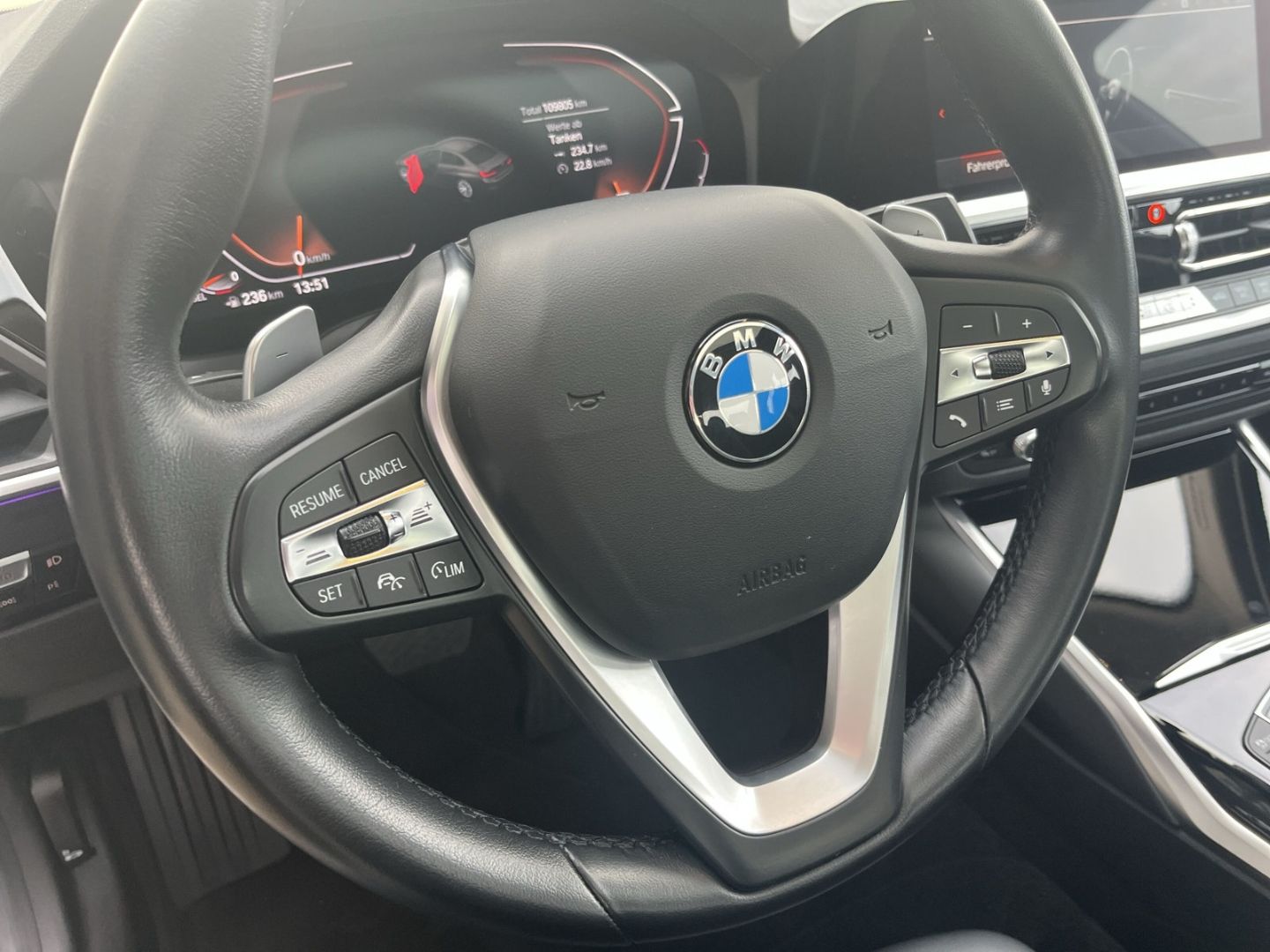 BMW 320 d Sport Line xDrive Limousine/Panodach/Navi