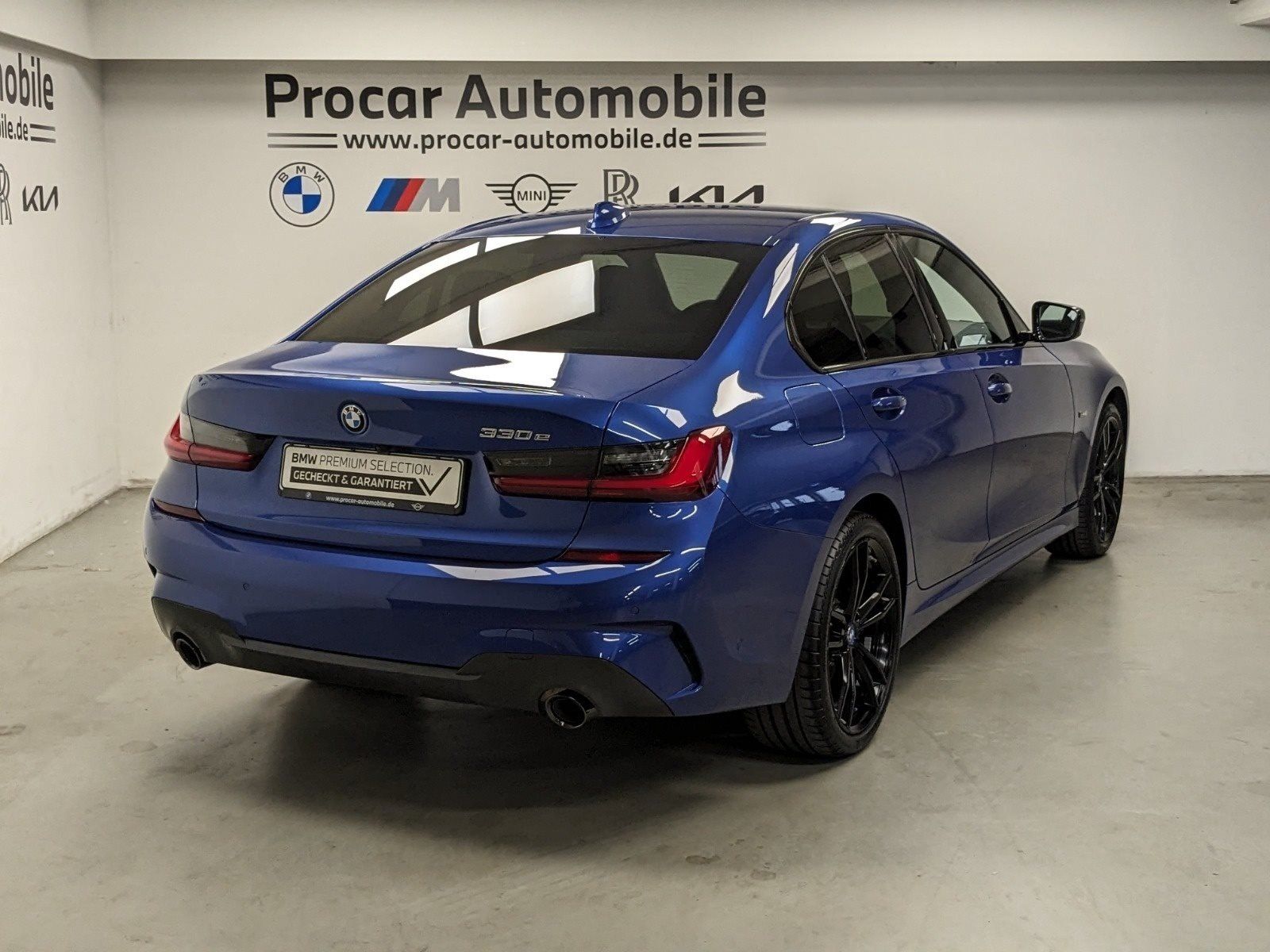 BMW 330e M Sport - Samsaru's Car Outlet
