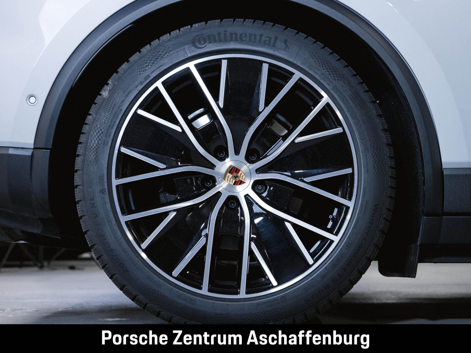 Porsche Macan 4 Electric - Samsaru's Car Outlet